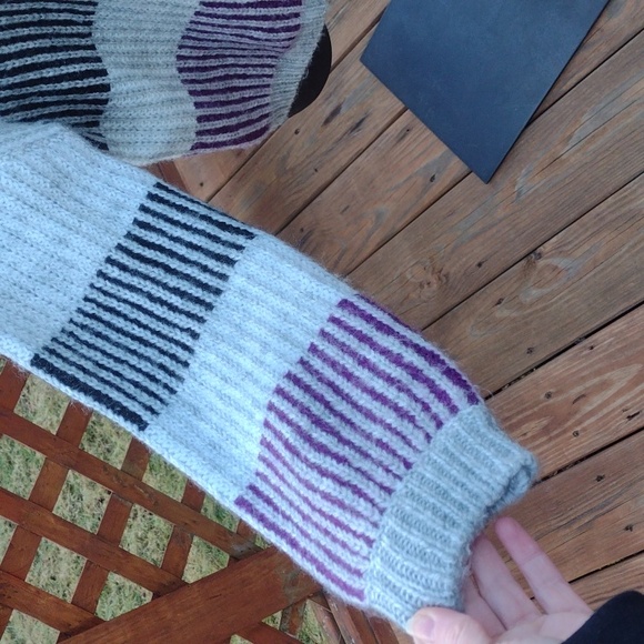 Liz Claiborne Chunky Knit Striped Sweater Size Large - Picture 4 of 11